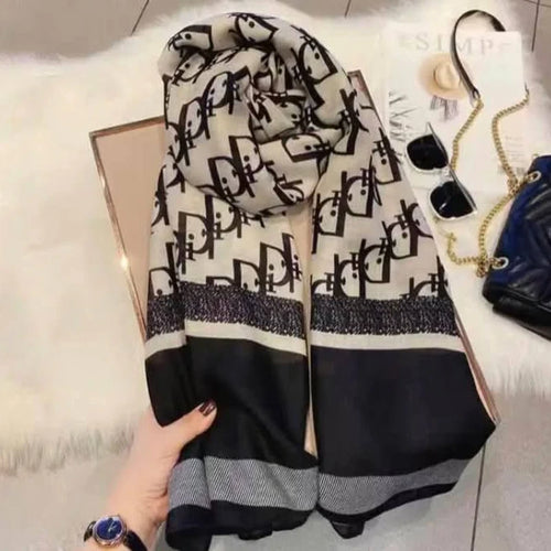 Black off white mixed printed hijab / orna