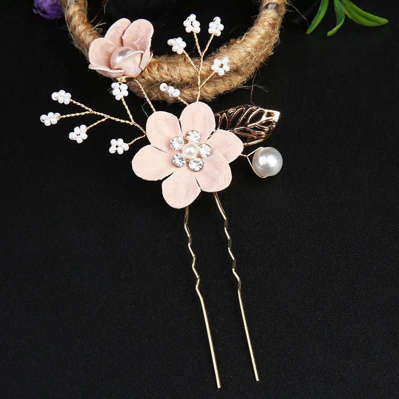 Elegant floral hair accessories