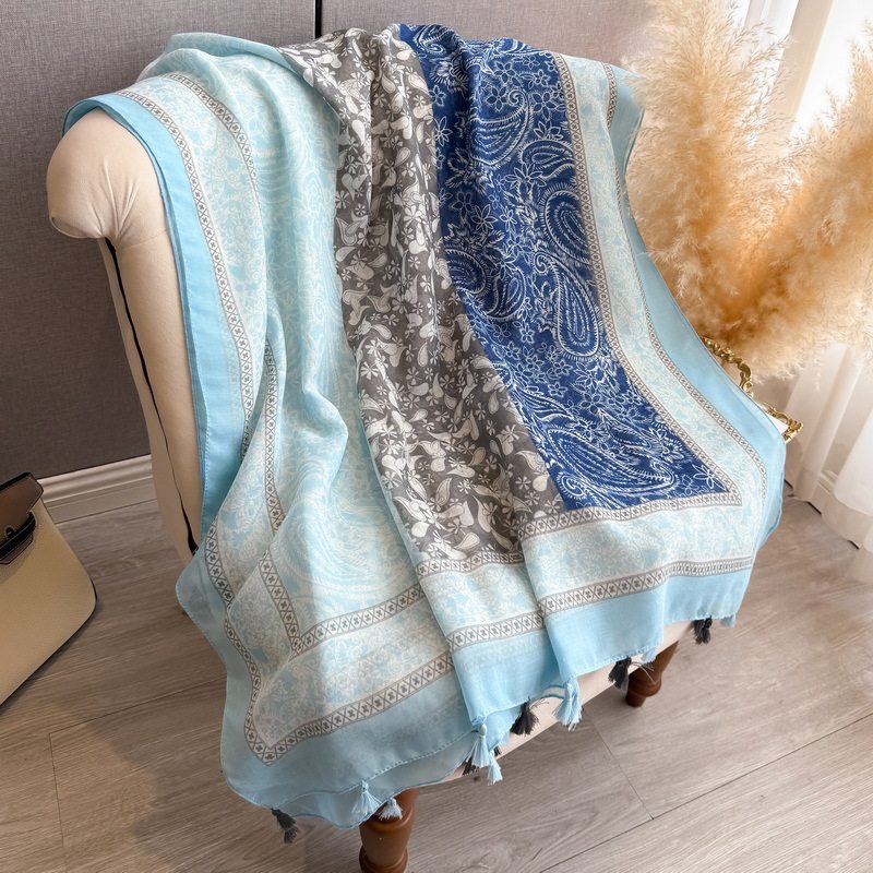 Stunning Vintage Ethnic Style Paisely Printed Soft Long Summer Friendly Tassel Hijab / Orna