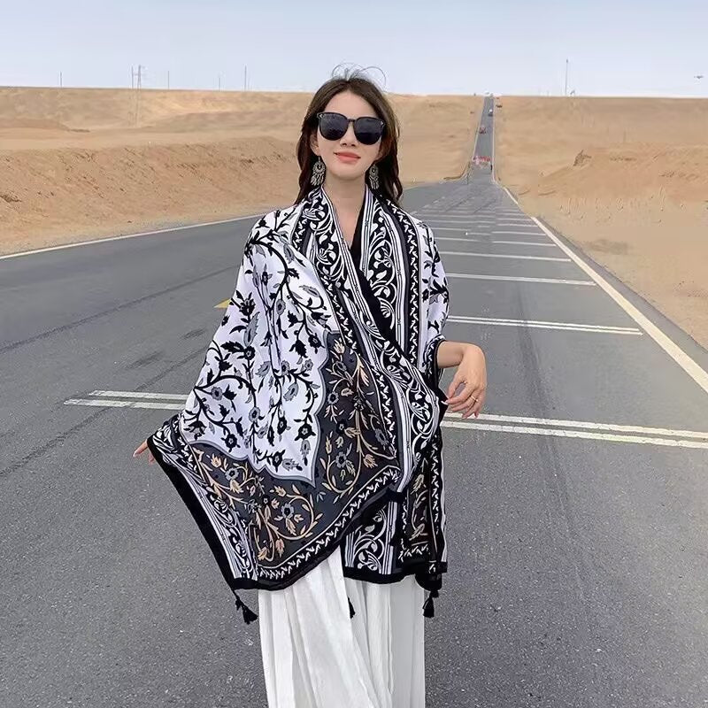 Fashionable Black White Ethnic Style Printed Summer Friendly Long Tassel Hijab / Orna