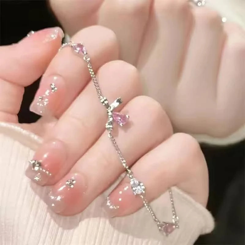 Stylish crystal bow bracelet