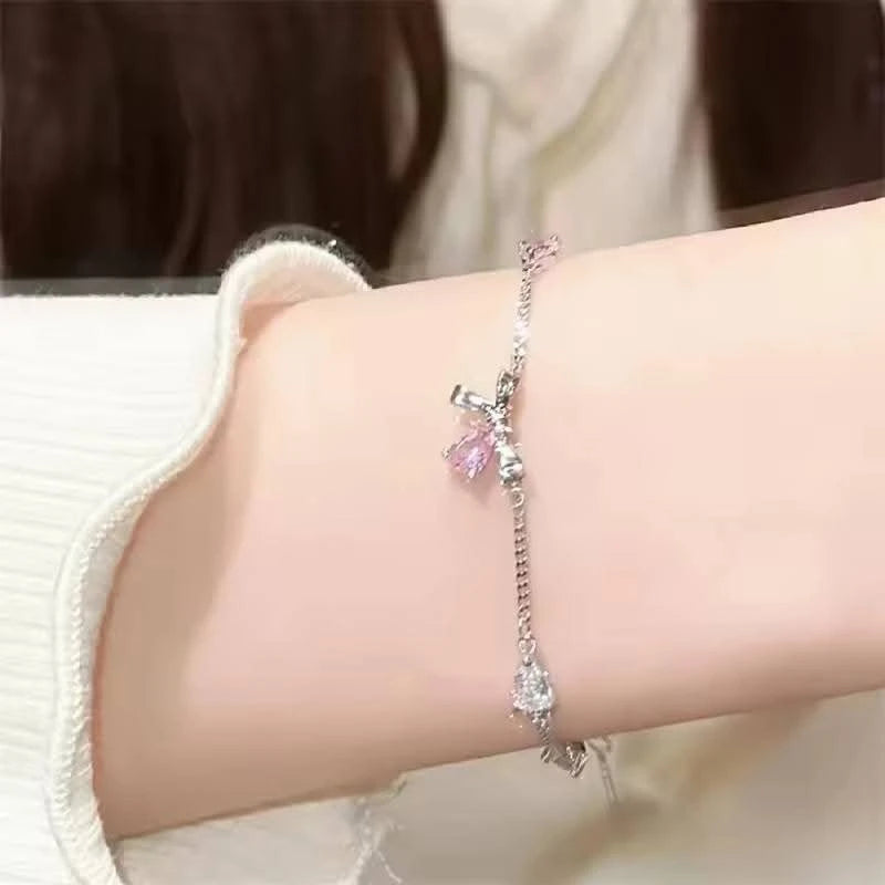 Stylish crystal bow bracelet
