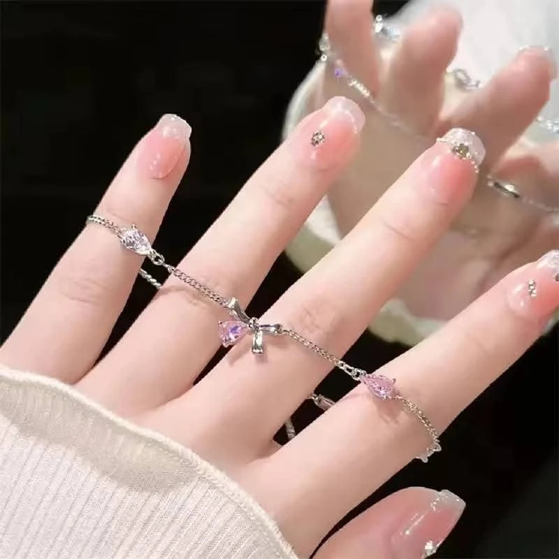 Stylish crystal bow bracelet