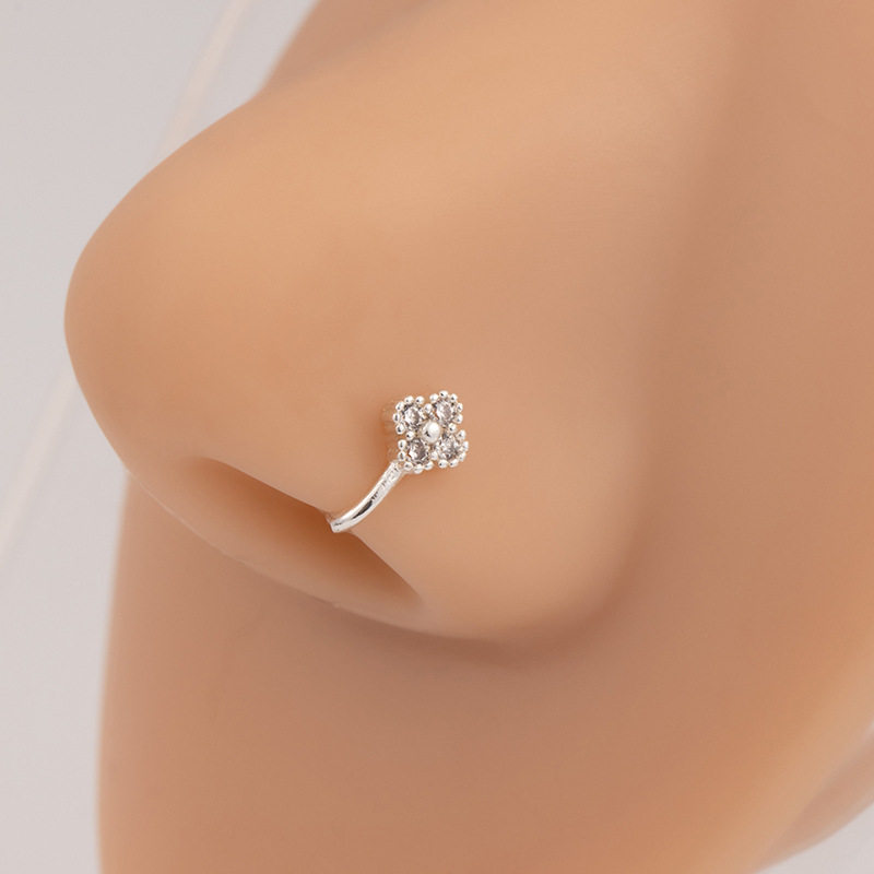 Stunning Silver Color Four Leaf Glover Gold  U-shaped Non Piercing Copper Plated Imported Nose Ring / Nose Pin