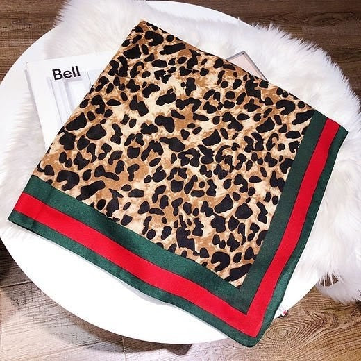 Gorgeous red & green colour leopard printed cotton hijab