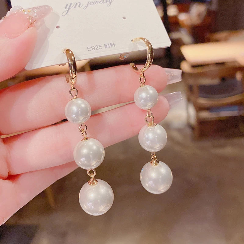 Exquisite pearl tassel earrings