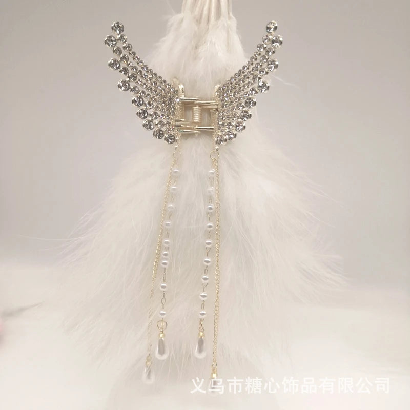 Classy white color claw clip
