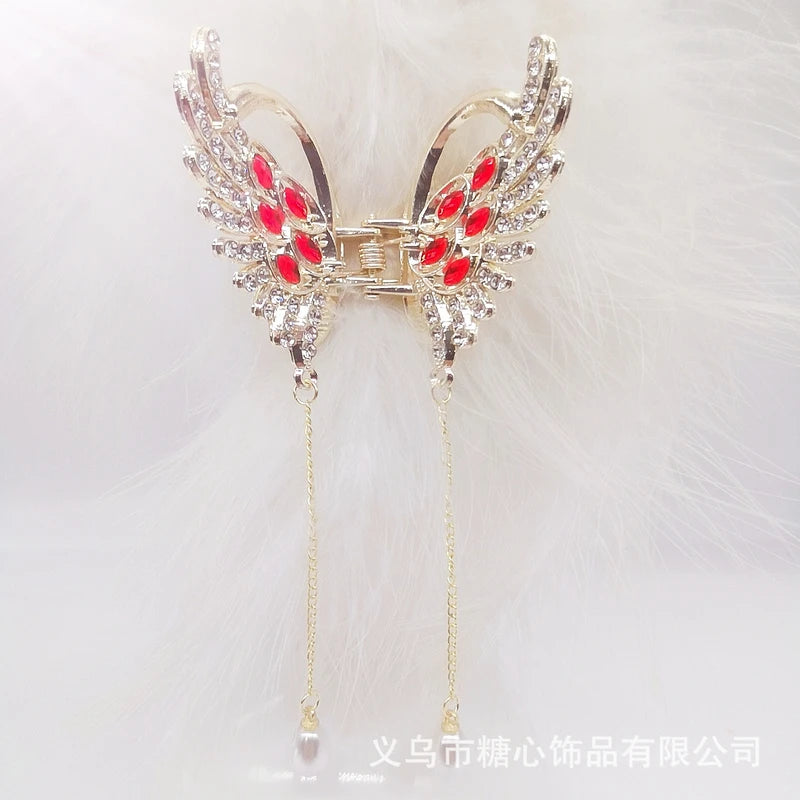 Gorgeous red color claw clip