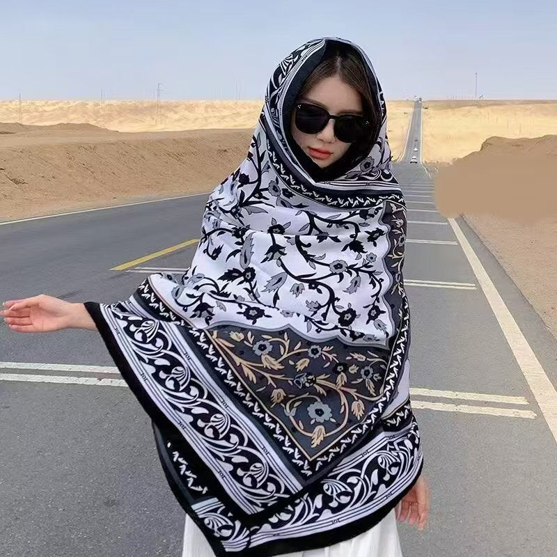 Fashionable Black White Ethnic Style Printed Summer Friendly Long Tassel Hijab / Orna