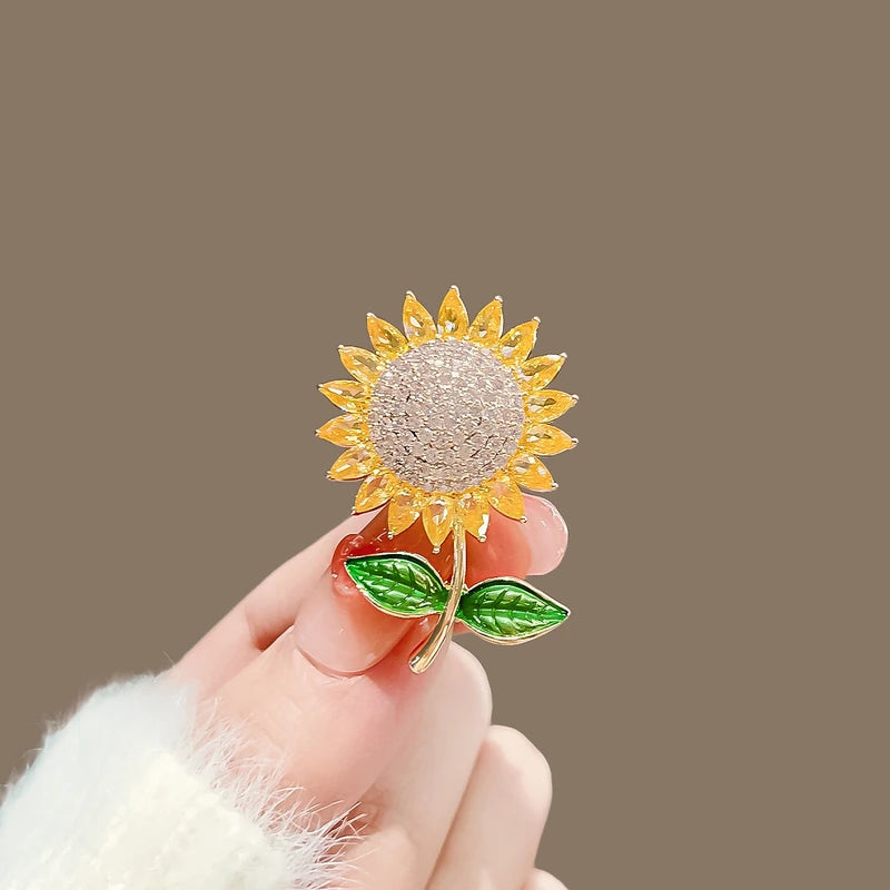 Pretty Sunflower Brooch