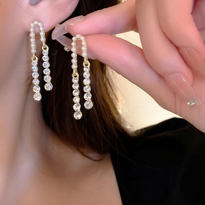Stylish crystal earrings