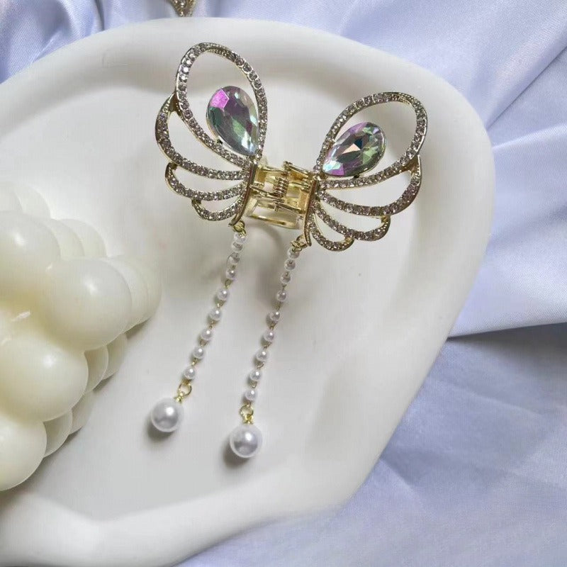Pretty tassel claw clip