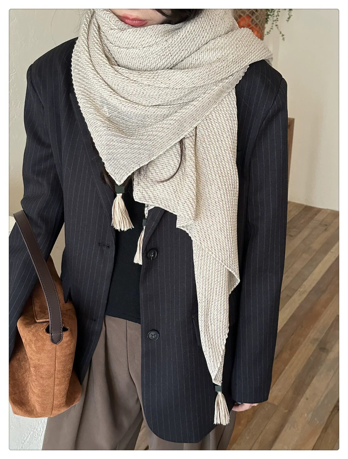 Sophisticated Apricot Color Literary Style Retro High-end Japanese and Korean Women's Creative Fashion Pleated Hanging Imported Wooden Bead Pendant Cotton Hijab / Orna