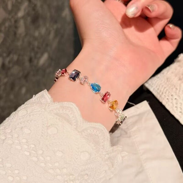 Multicoloured Light Luxury Niche Exquisite High-End Trendy Zircon Adjustable Imported Bracelet for Women with Elegant Sparkling Crystal Design
