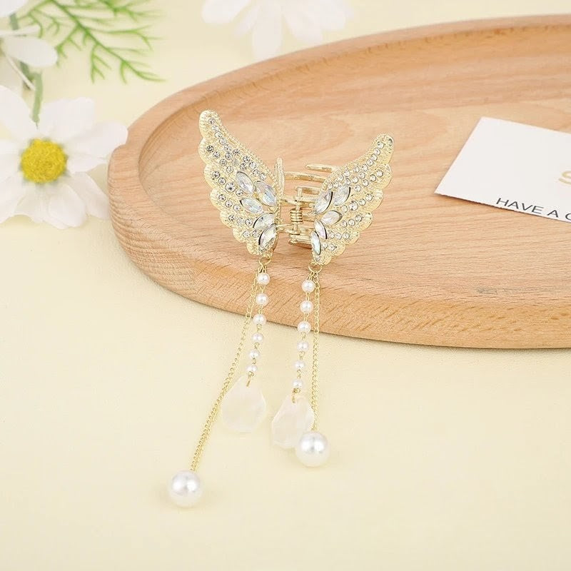 Exquisite pearl tassel claw clip