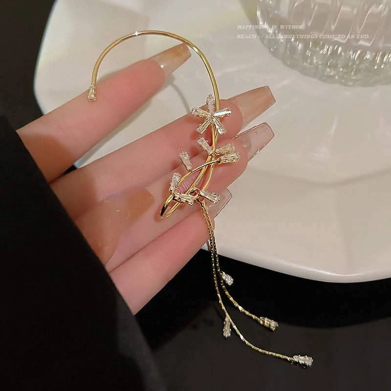 Sparkling Crystal Flower Ear Cuff Without Piercing Clip Earrings Irregular Tassel Ear Clip ( Right Single )