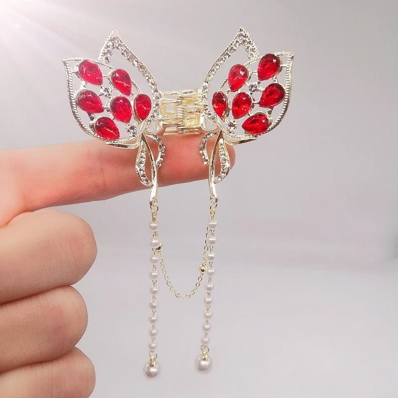 Beautiful red color claw clip