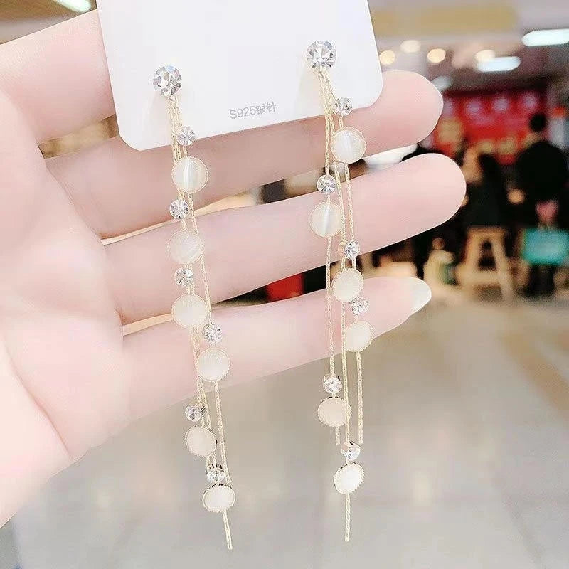Pretty Pearl Tassel Earrings